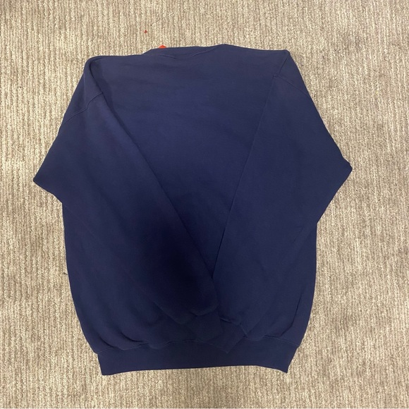 Vintage Crewneck - Picture 2 of 4